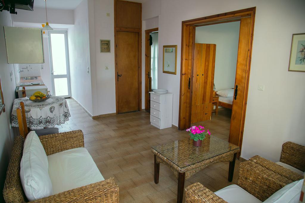 Villa Mikra Asia Poros Town Exterior photo