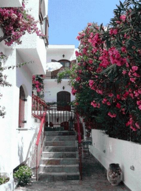 Villa Mikra Asia Poros Town Exterior photo